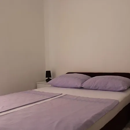 Apartment Istuk *