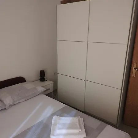 Istuk Vir